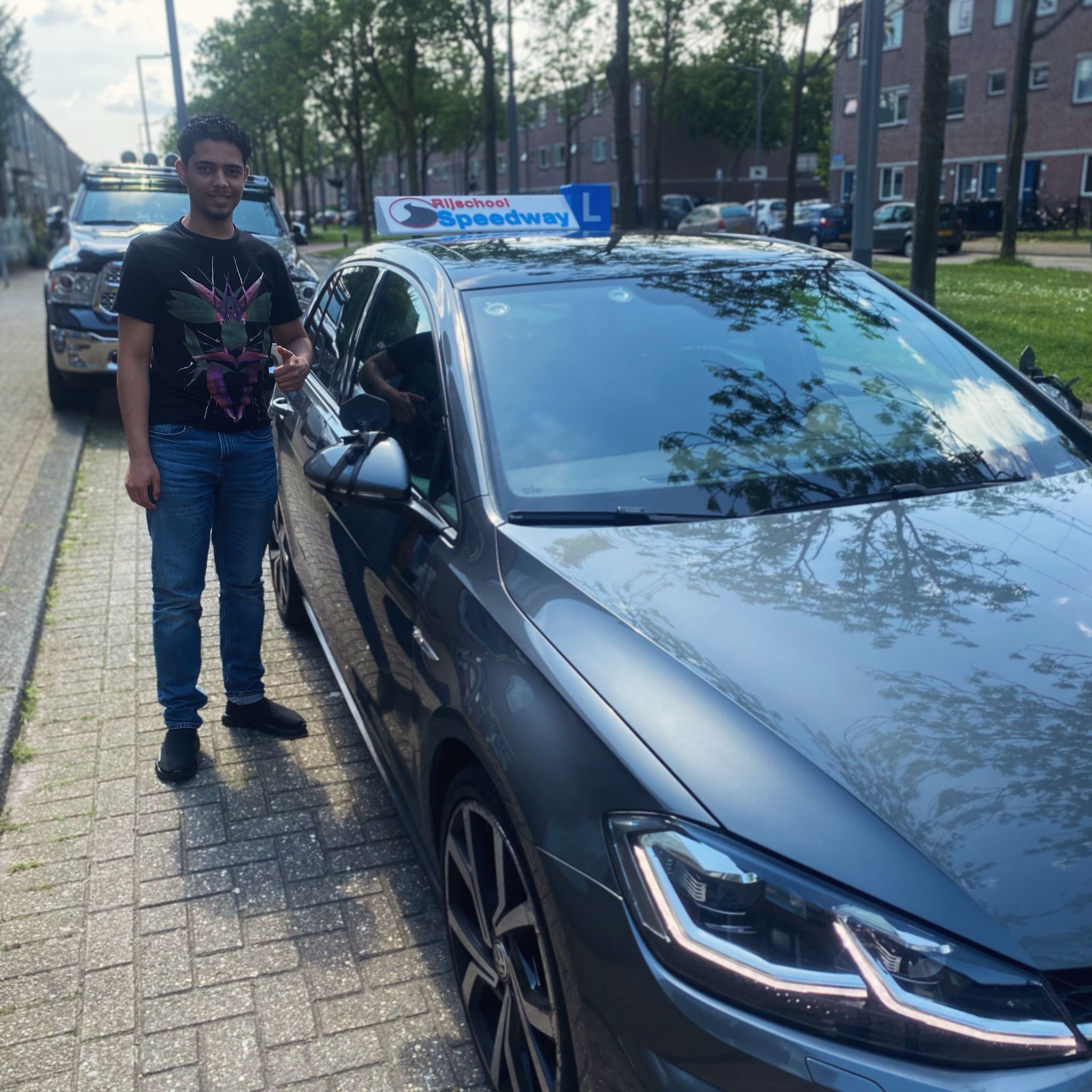 Review van Rayane