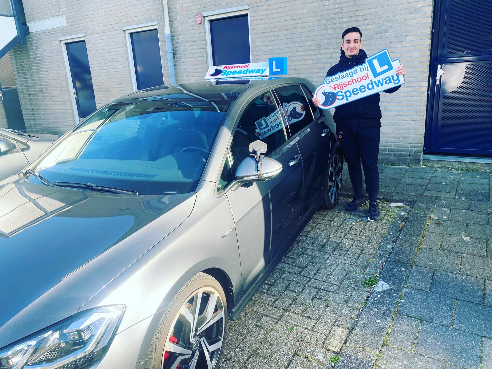 Rijschool Speedway - Rijschool in Rotterdam en omgeving